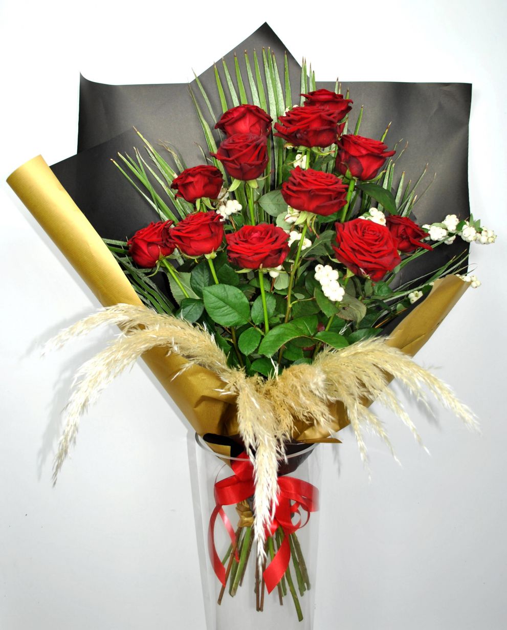 Rose rosse a gambo lungo Delux