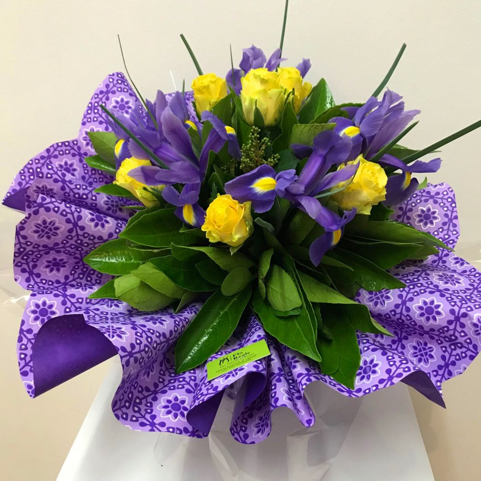 Bouquet con iris blue