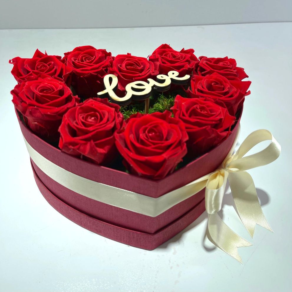 Heart Box con rose stabilizzate