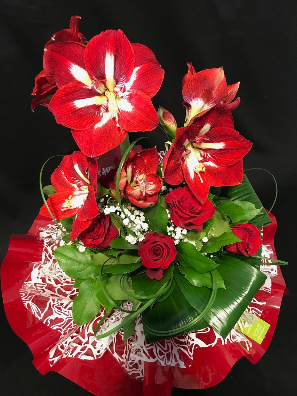 Bouquet di amaryllis e rose