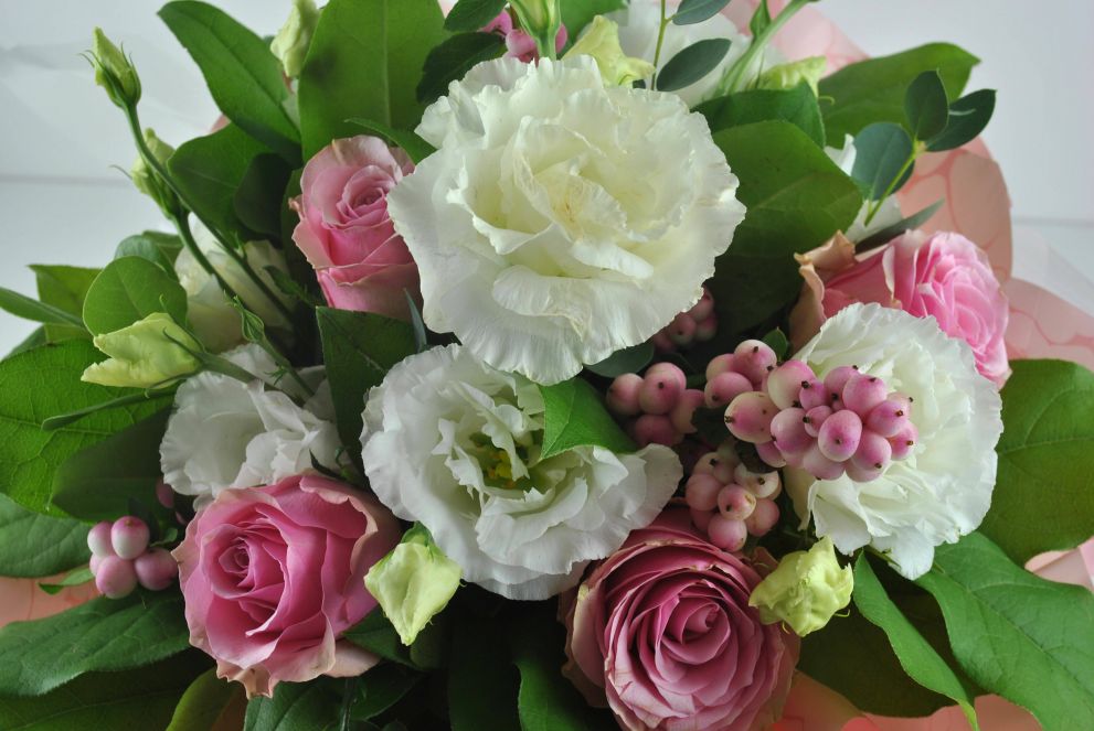 Bouquet in tonalità rosa-bianco